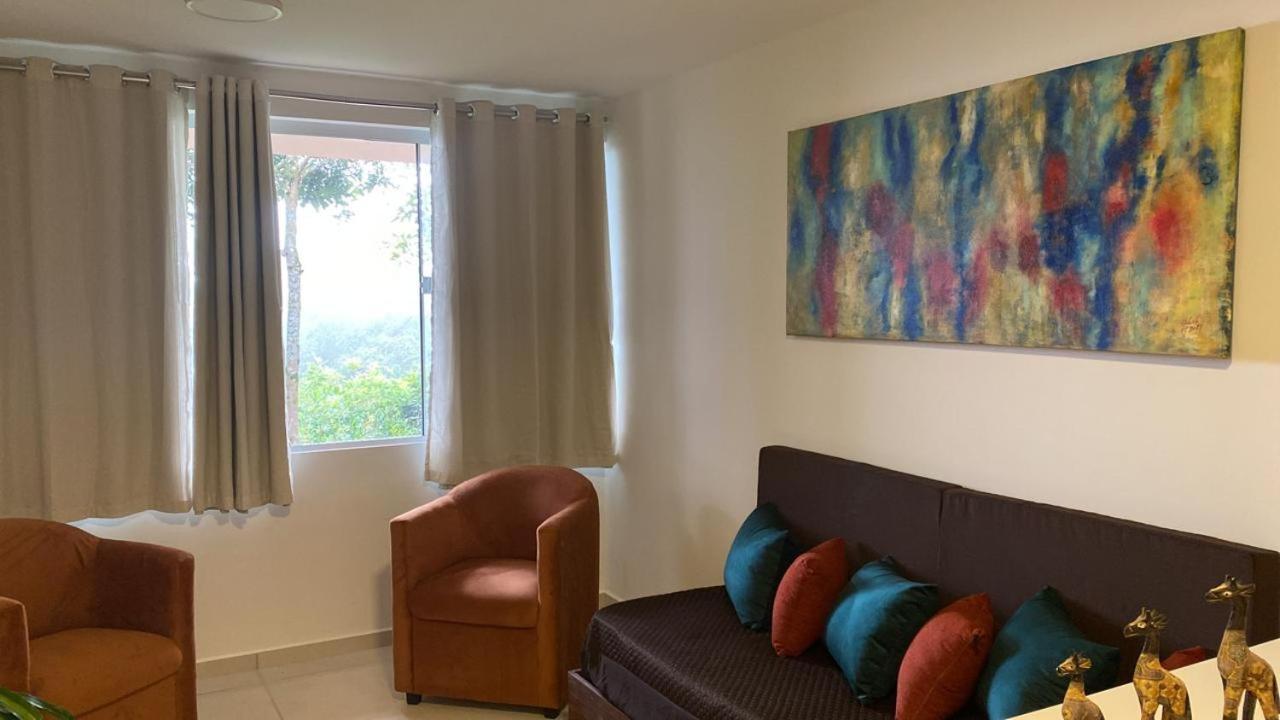 Flat Condominio Topo Da Montanha 507 Cha Grande Екстер'єр фото